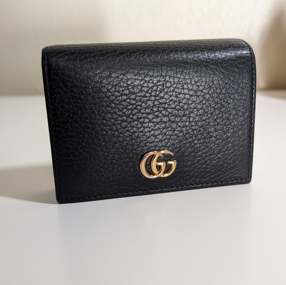 Gucci Black Leather Wallet with Gold Logo - Picture 1 of 12